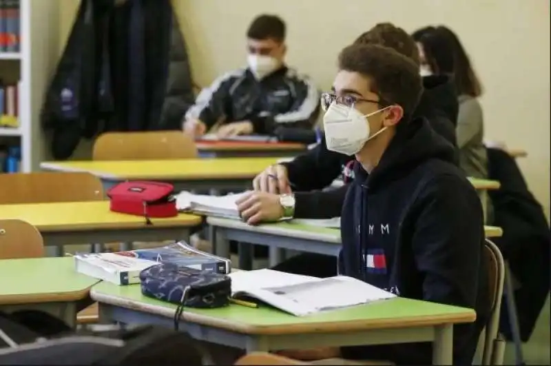 le varianti circolano a scuola