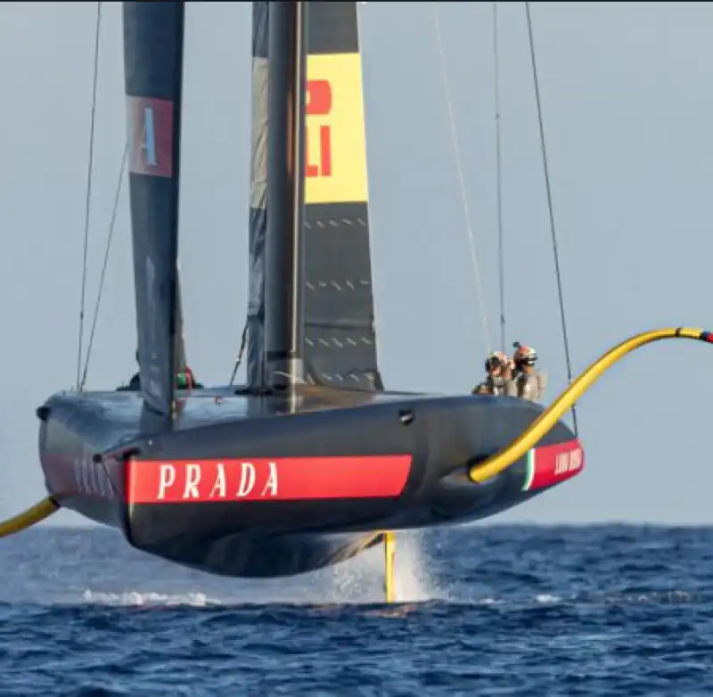 luna rossa