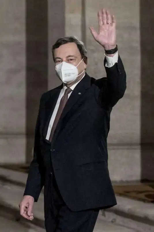 mario draghi al quirinale   