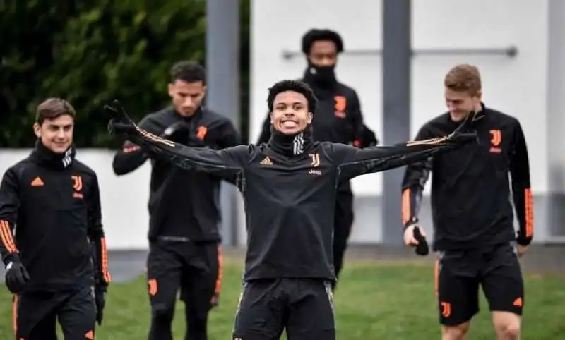 mckennie in allenamento