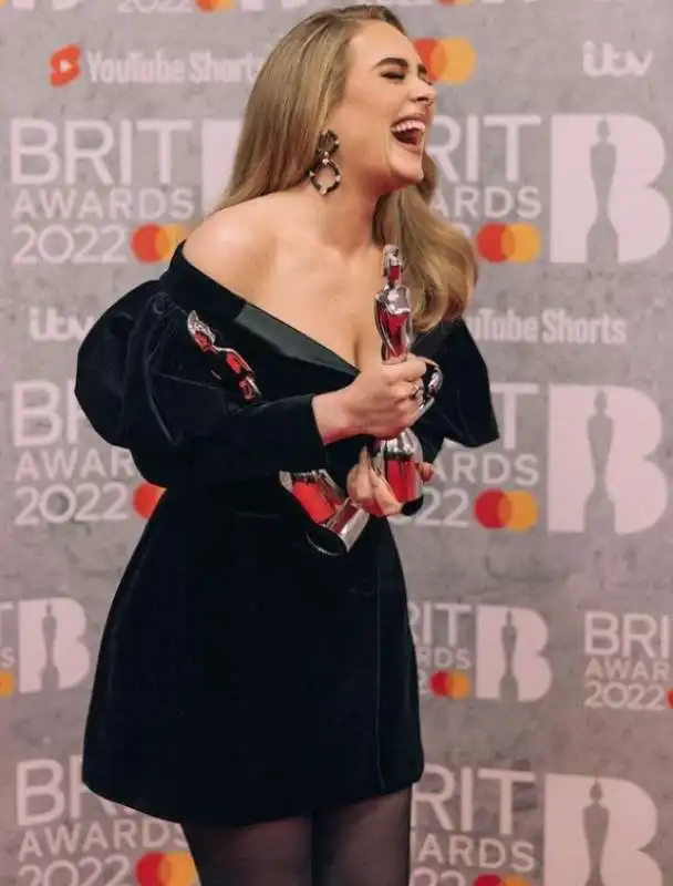 adele ai brit 2022   3