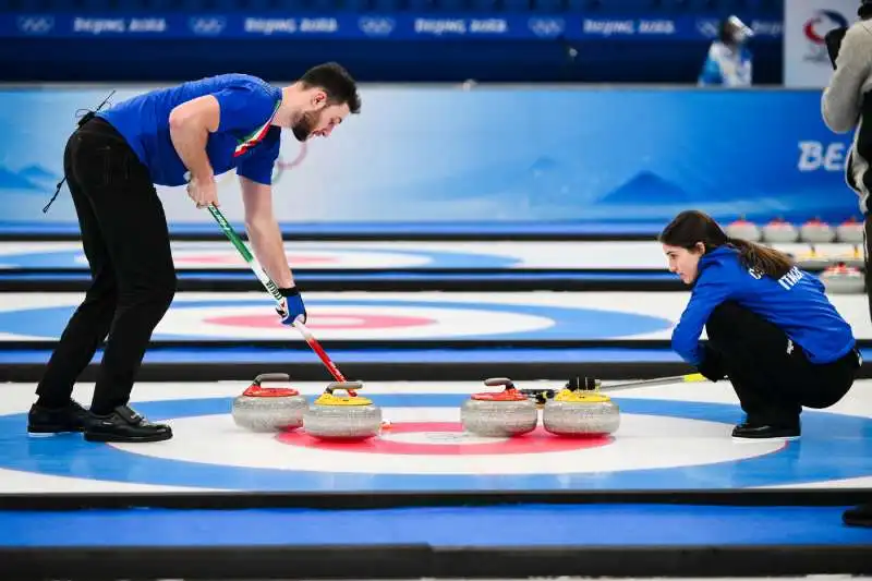 amos mosaner e stefania constantini campioni olimpici di curling 34