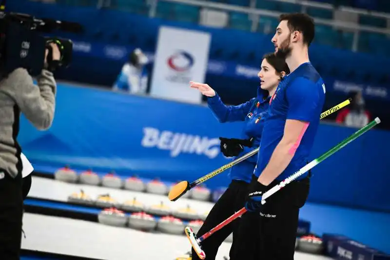 amos mosaner e stefania constantini campioni olimpici di curling 9