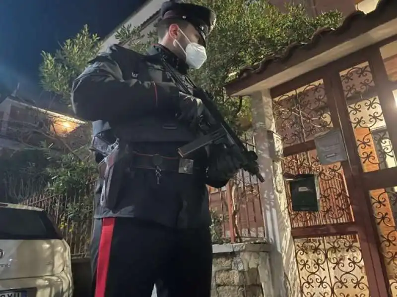 CARABINIERI CONTRO LA MAFIA A ROMA