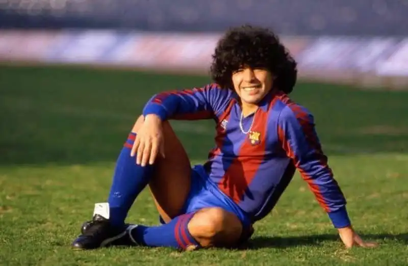 diego armando maradona al barcellona 2