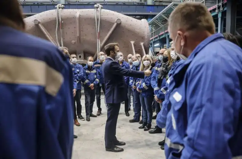 emmanuel macron in visita allo stabilimento macron ge steam power di belfort