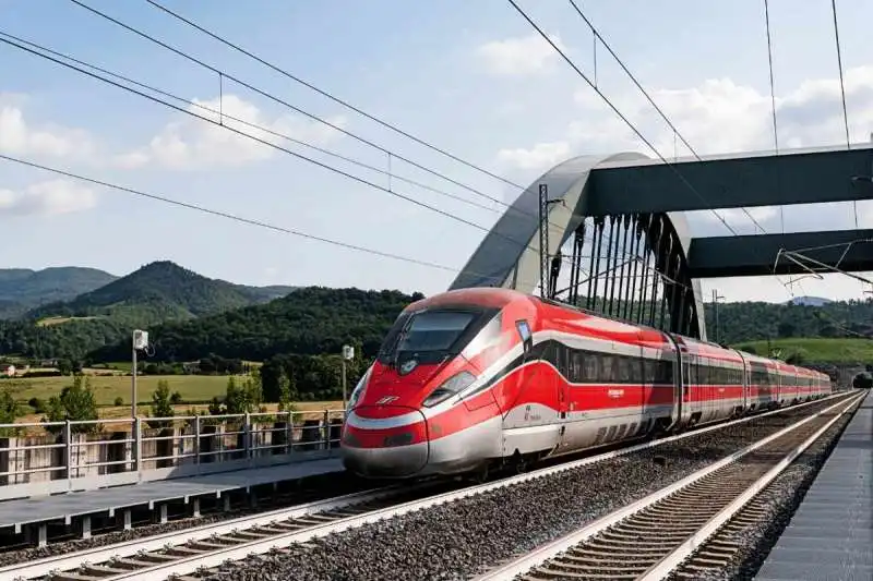 frecciarossa milano parigi 6