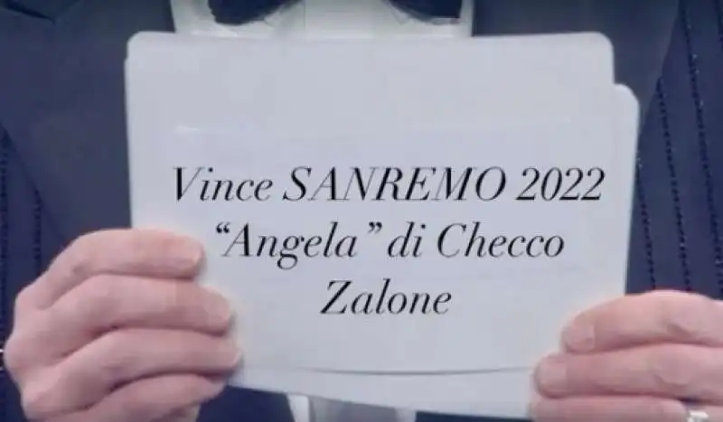 i meme su checco zalone  4