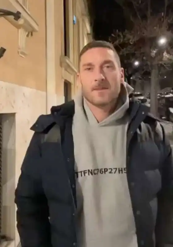 la 'smentita' di francesco totti   5