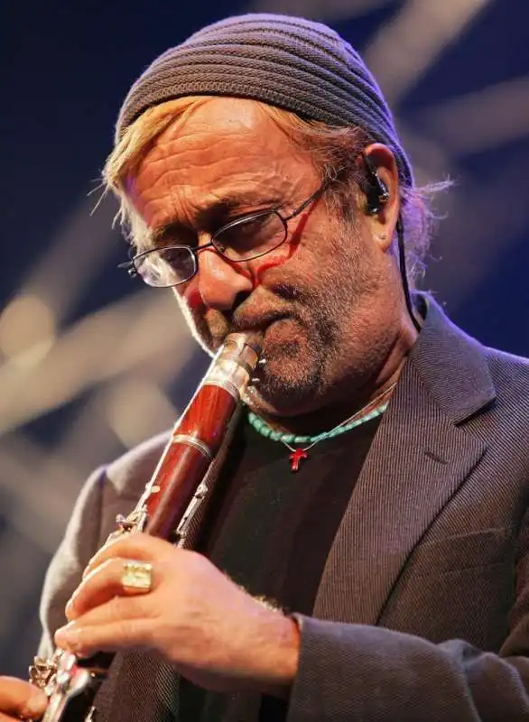 LUCIO DALLA CLARINETTO 