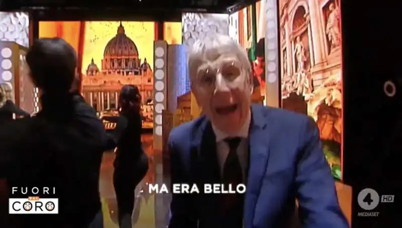 mario giordano canta a fuori dal coro    