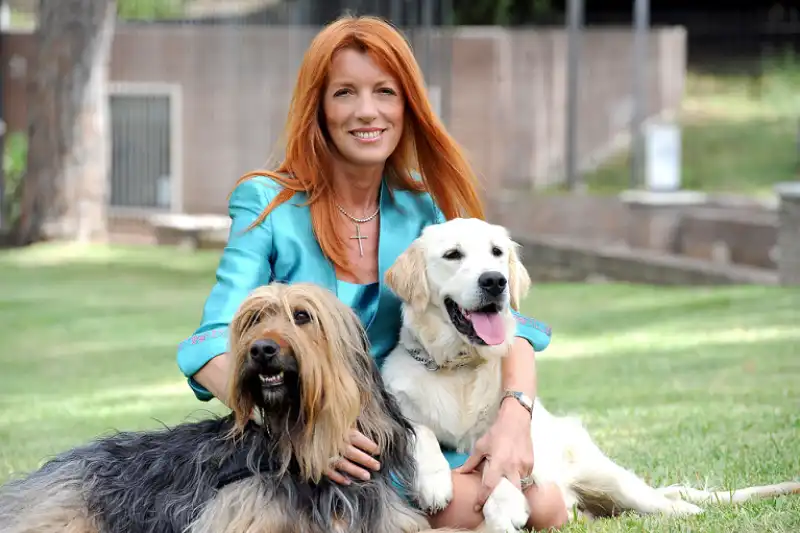 michela vittoria brambilla con gli animali 1