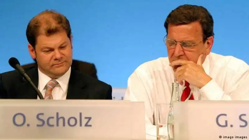 olaf scholz gerard schroder.  