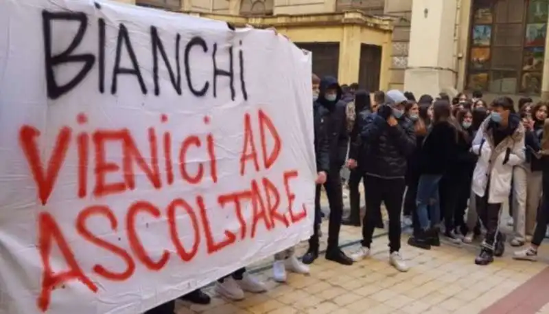 protesta degli studenti