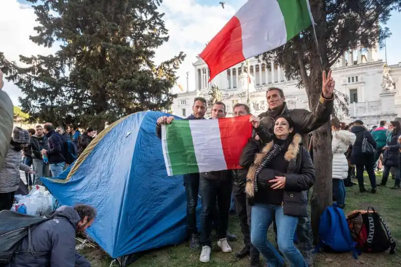 roma, protesta contro il green pass   14 febbraio 2022   12