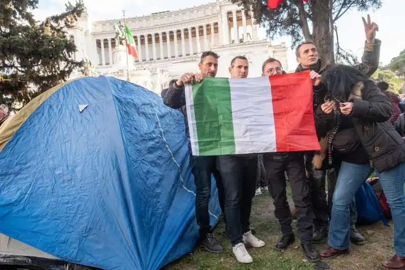 roma, protesta contro il green pass   14 febbraio 2022   13