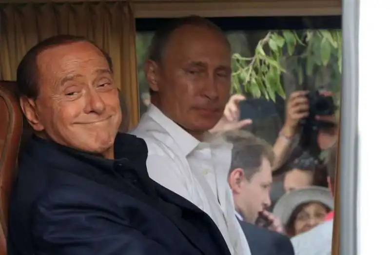 silvio berlusconi e vladimir putin 9