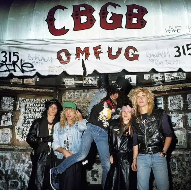 the decade that rocked guns n' roses (2)