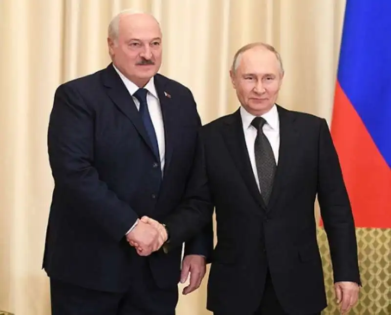 aleksandr lukashenko   vladimir putin   4