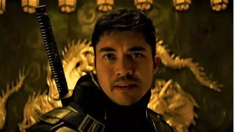 assassin club henry golding 6