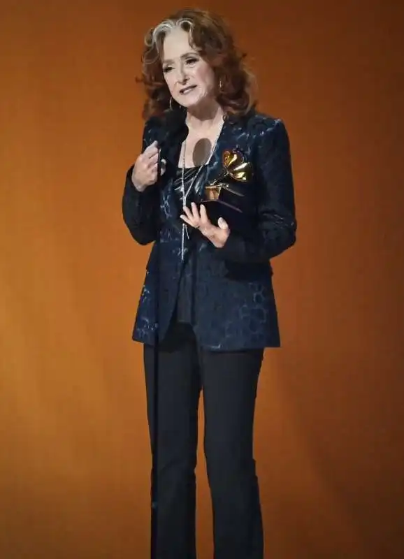 bonnie raitt   grammy 2023 1