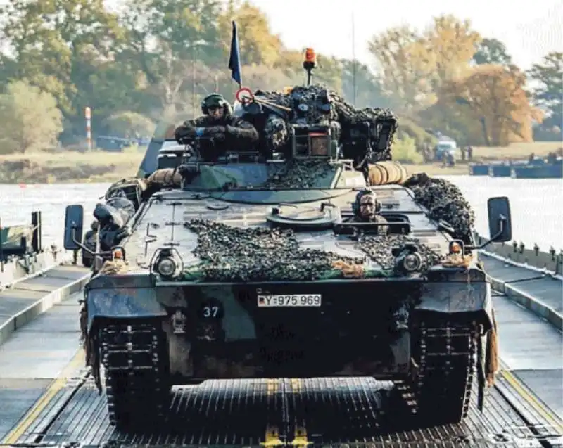 CARRO ARMATO LEOPARD 