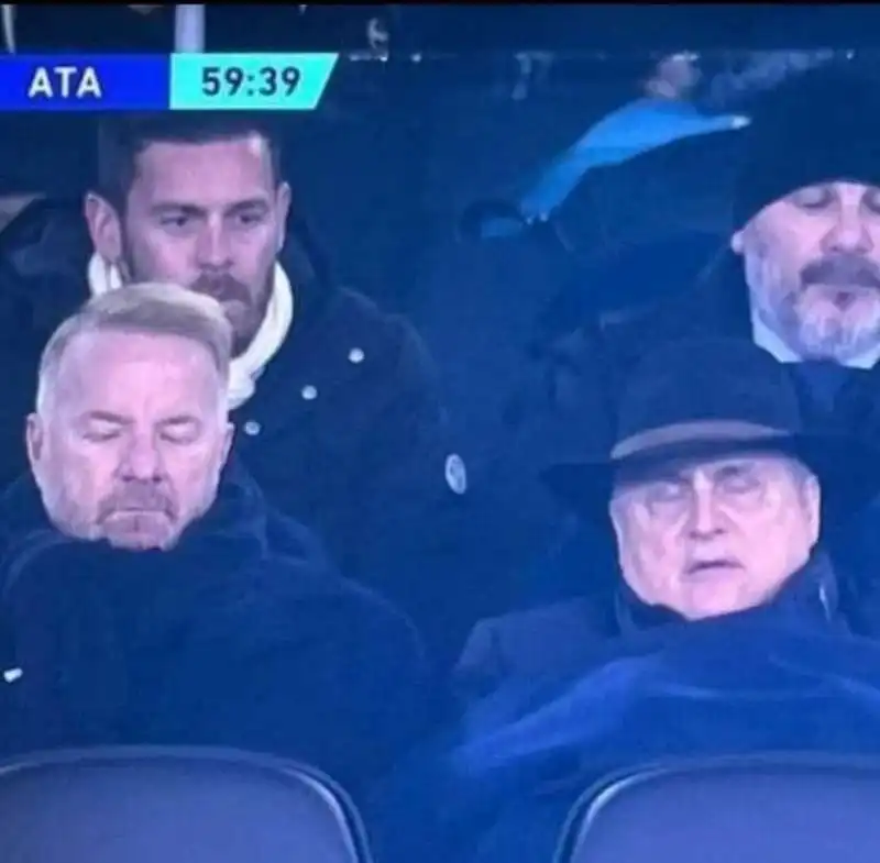 CLAUDIO LOTITO DORME DURANTE LAZIO ATALANTA