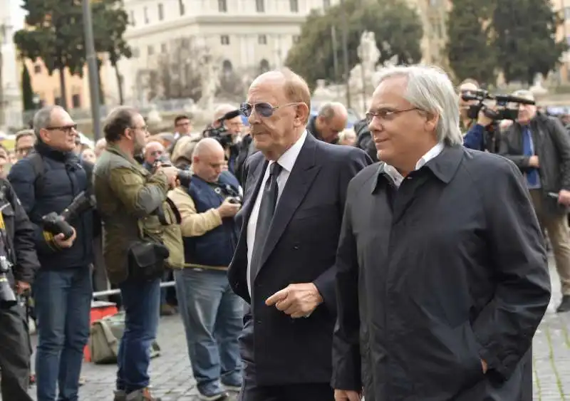 funerale costanzo   antonio e giampaolo angelucci foto di bacco 