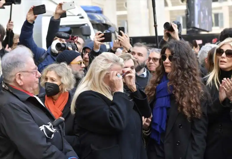 funerale costanzo   gloria satta mara venier afef eleonora daniele   foto di bacco   