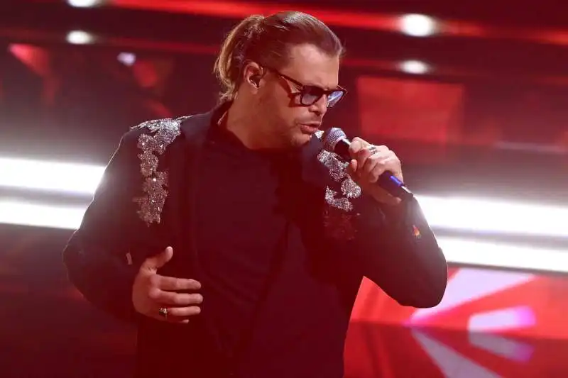 gianluca grignani   sanremo 2023