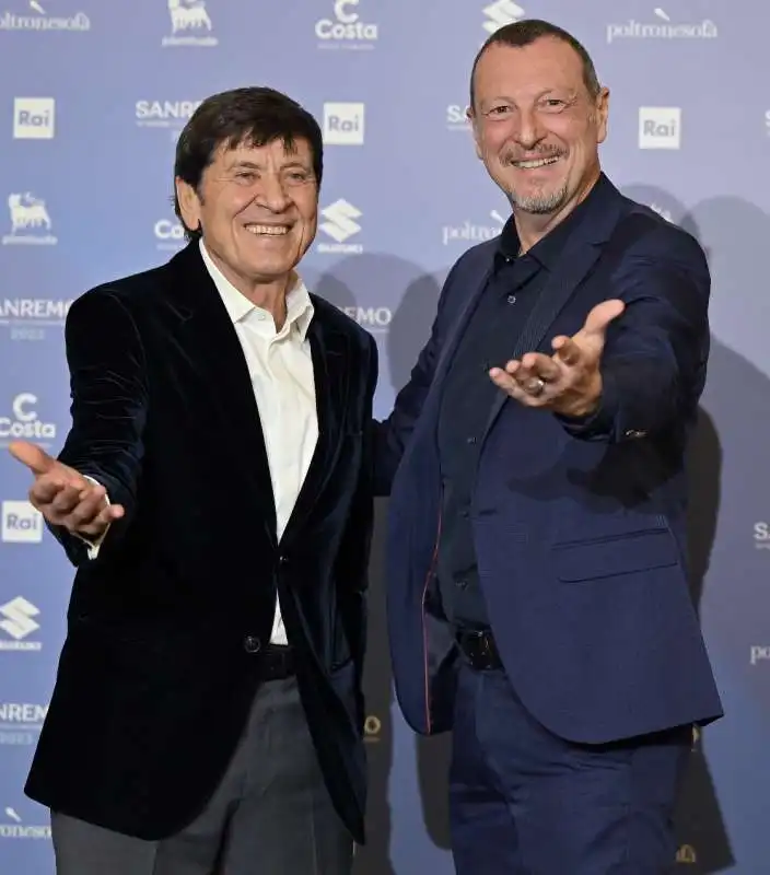 gianni morandi amadeus    conferenza stampa di presentazione sanremo 2023 1