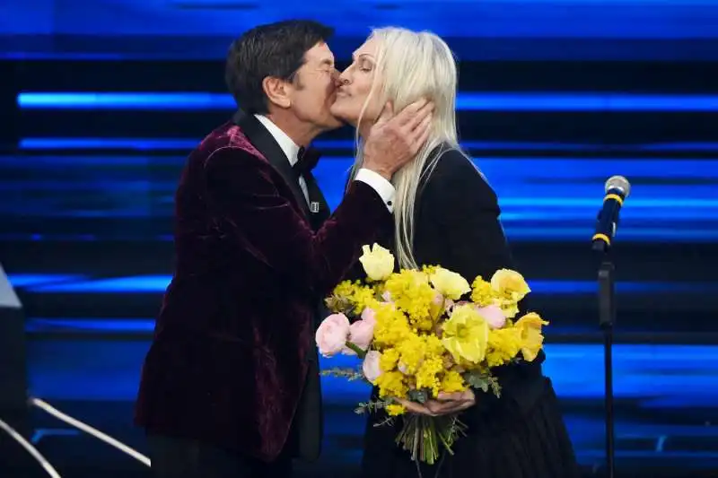 gianni morandi e anna oxa   sanremo 2023