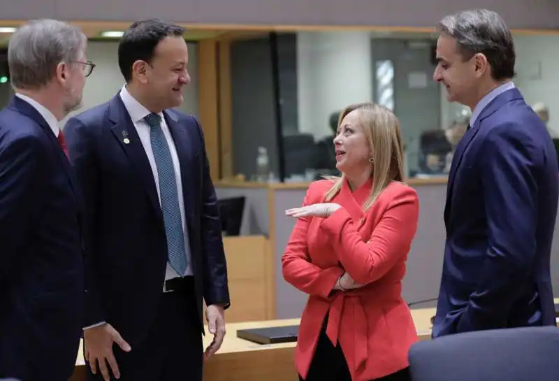 petr fiala, leo varadkar, giorgia meloni e kyriakos mitsotakis