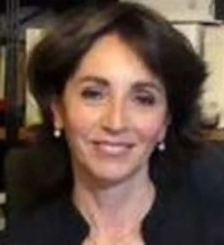 SABINA TUZZO 