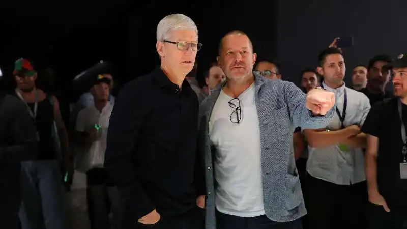 tim cook jony ive