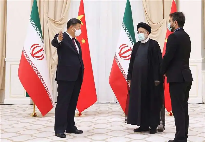 XI JINPING  EBRAHIM RAISI 