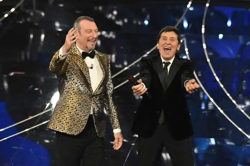 amadeus gianni morandi terza serata sanremo 2024   