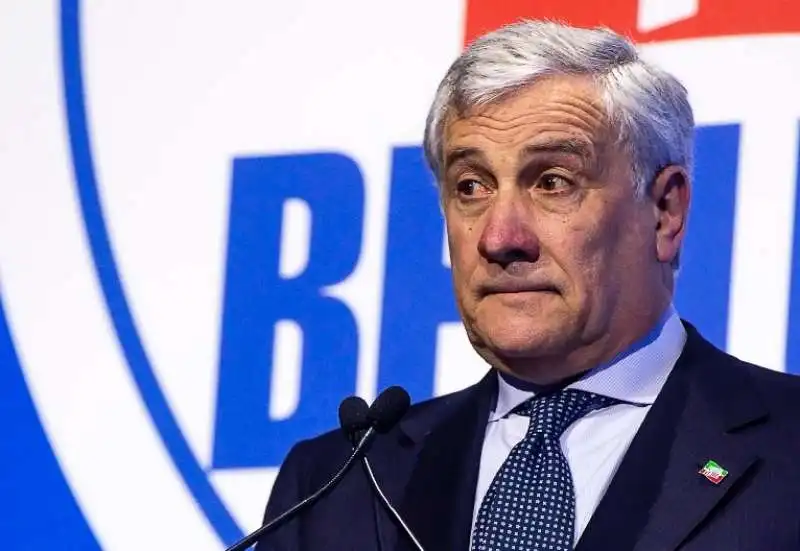 antonio tajani    congresso forza italia 