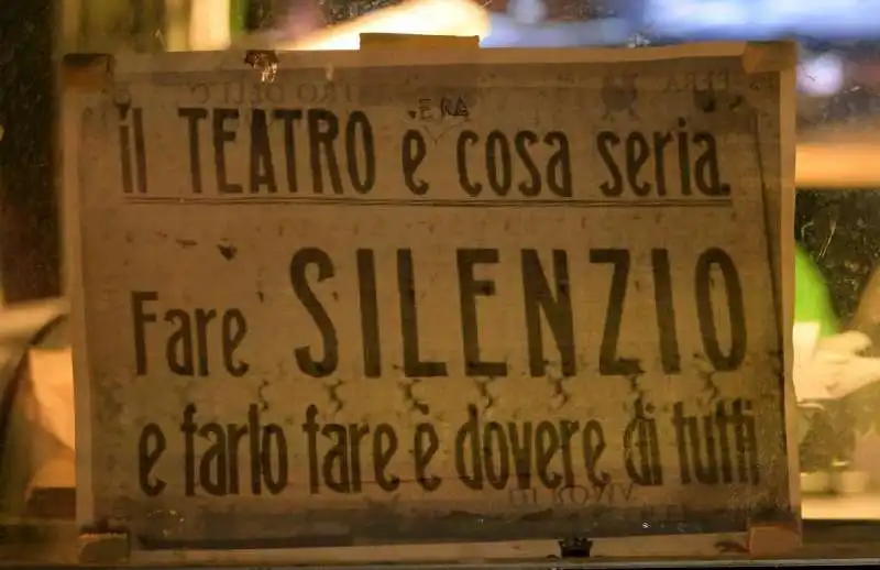 avviso per le maestranze del teatro