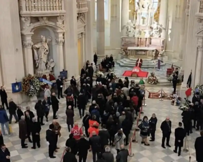 camera ardente di vittorio emanuele di savoia   reggia di venaria 6