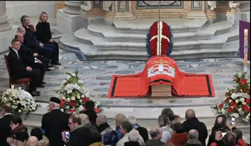 camera ardente di vittorio emanuele di savoia   reggia di venaria 7