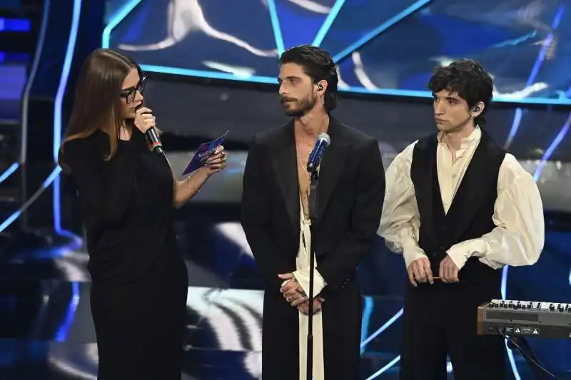 clara e i santi francesi terza serata sanremo 2024   