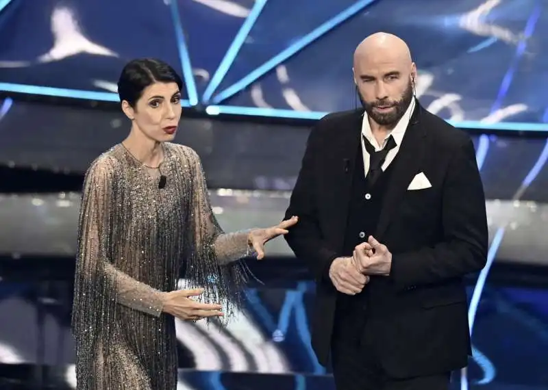 giorgia john travolta    seconda serata sanremo 2024   