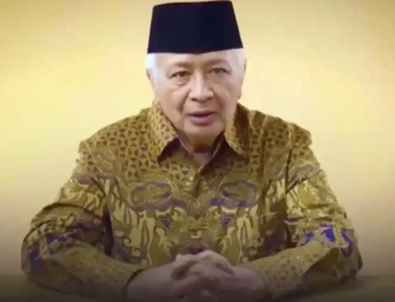 IL DEEPFAKE DEL DITTATORE INDONESIANO SUHARTO CHE PROMUOVE LA CANDIDATURA DI SUBIANTO