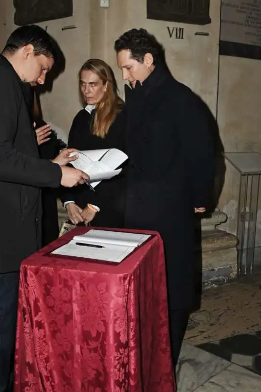 john elkann lavinia borromeo   funerale di ira von furstenberg