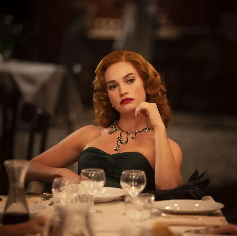 lily james in finalmente l'alba