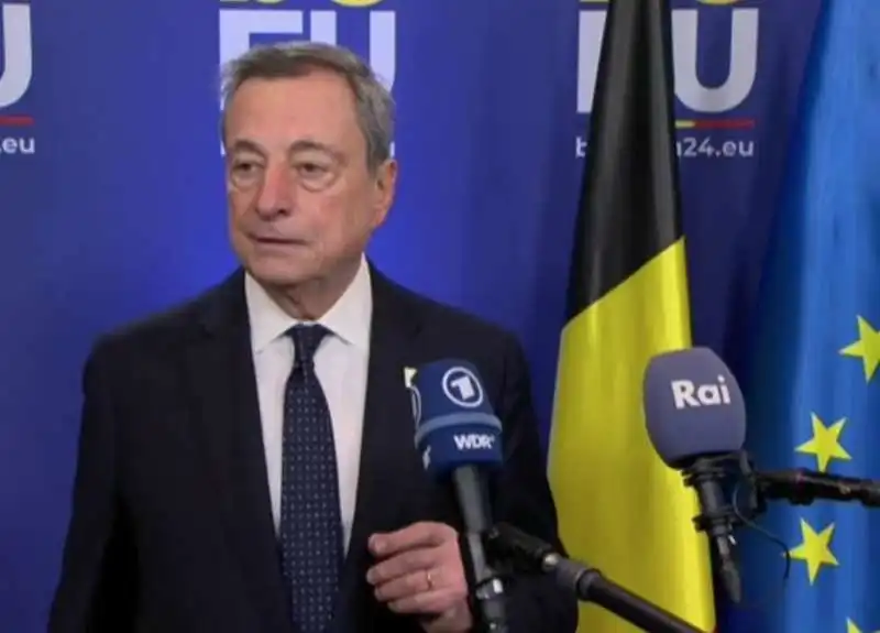 mario draghi all ecofin di gand, in belgio 