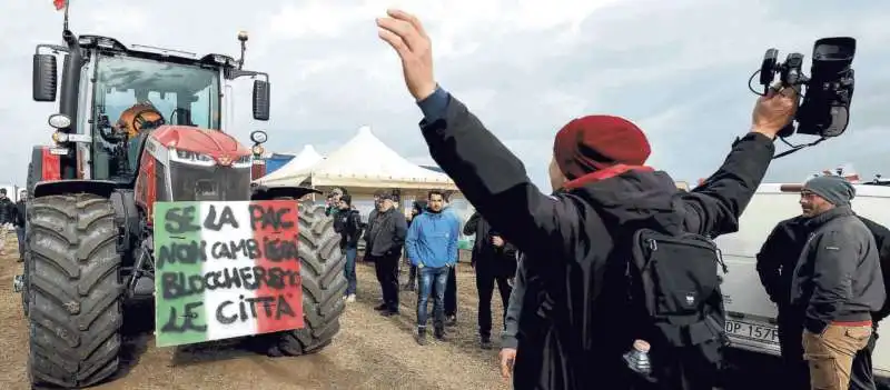 PROTESTA DEGLI AGRICOLTORI