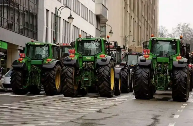 protesta degli agricoltori a bruxelles   11