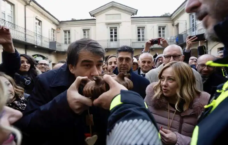 raffaele fitto e giorgia meloni ad aosta 